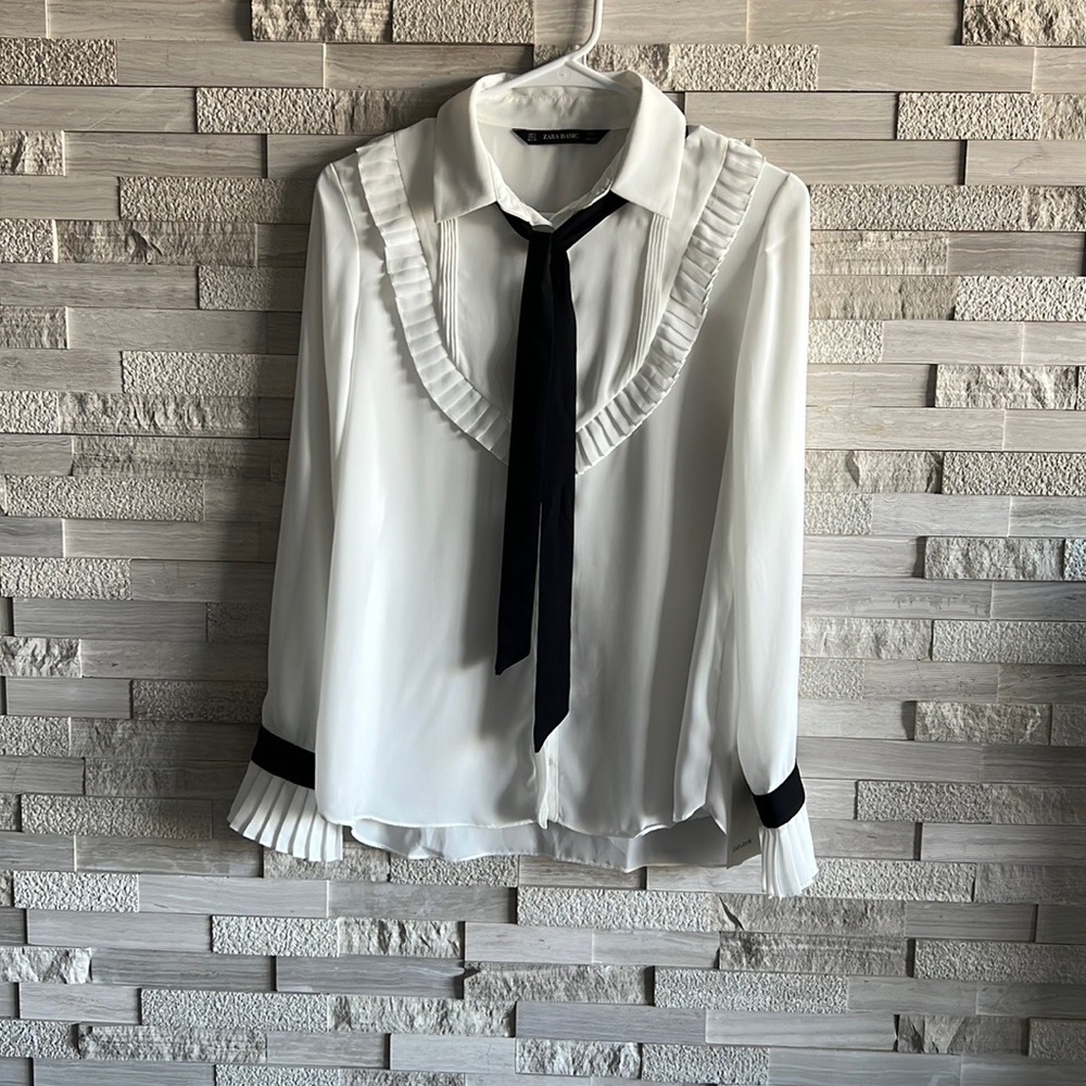 Zara Basic Top Size S